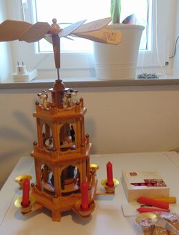 Weihnachtspyramide Kerzenkarussel 70 - 80 Jahre - Kraiburg (Inn)