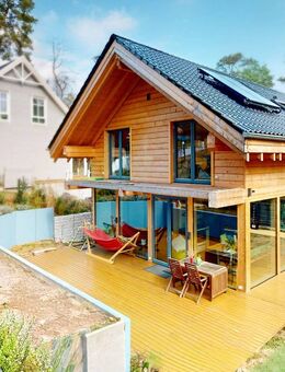 Modernes Holzhaus in Hanglage mit großer Terrasse - Rangsdorf