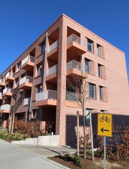 NACHMIETER GESUCHT! Moderne 2-Zimmer-Wohnung mit Balkon und Einbauküche in Hannover - Hannover