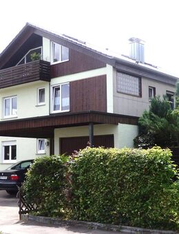 2 Zimmer DG-Wohnung, helle u. großzügige Räume, ruhige Lage in 3 Familienwohnhaus - Weil (Schönbuch)