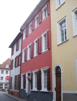 Heidelberg-Altstadt direkt unterhalb Schloss: Haus mit 3 Wohnungen - Heidelberg