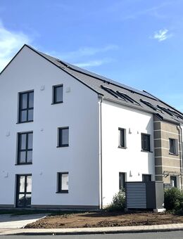 Letzte Wohnung! 86m² EG Wohnung in Markt Erlbach mit großer Terrasse und Gartenanteil - Markt Erlbach