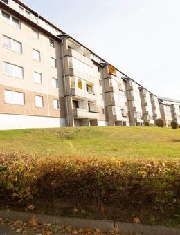 3-Raum-Wohnung mit Einbauküche und toller Aussicht über Geyer!!! - Geyer