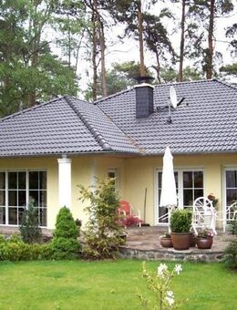 Einziehen und Wohlfühlen - Bungalow im Grünen, alles bequem zu Fuß ! - Groß Köris
