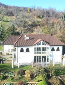 Traumhafte Panorama-Aussicht über Lörrach in einer repräsentativen 280qm Villa auf dem Tüllinger-Berg - Lörrach