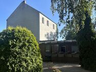 *Preview* GroßzügigesFamilienhaus oder drei Parteien Haus mit einmaligen Grundstück in Düren - Düren