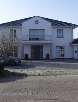 Eigentumswohnung in einer großzügigen Stadtvilla in Barßel ... - Barßel