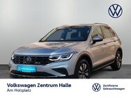 VW Tiguan, 1.5 TSI Move, Jahr 2023 - Halle (Saale)