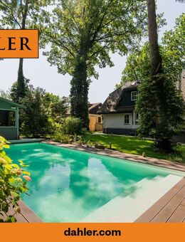 Großzügiges Einfamilienhaus mit Pool und Wellnessbereich in familienfreundlicher Lage - Berlin