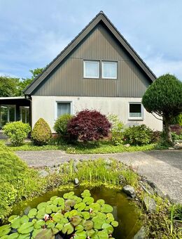 Schönes aber sanierungsbedürftiges Einfamilienhaus mit Traumgrundstück in bester Lage von Burgdorf - Burgdorf (Landkreis Region Hannover)