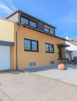 Attraktives Dreifamilienhaus in ruhiger Lage von Kleinenbroich - Korschenbroich