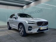 Volvo XC60, Plus Bright AWD Vollleder, Jahr 2023 - München