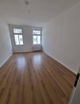 ATLAS IMMOBILIEN: Schöner Altbau in beliebter Lage *ab sofort bezugsfrei* - Erfurt