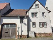 *Idyllisches Fachwerkhaus mit Hof, Terrasse und genehmigte Fertigplanung mitten in der Kernaltstadt* - Hochheim (Main)