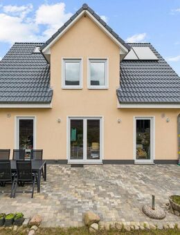 Familienfreundliches Einfamilienhaus mit großzügigem Garten und modernem Wohnkomfort in Oeversee - Oeversee