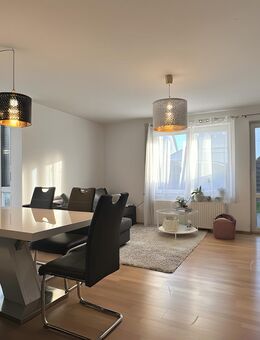 Ihr Ruheparadies: Erdgeschoss mit Sonnenterrasse und Garten in Löchgau - Löchgau