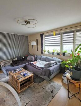 FREI AB 01.12.2025!!! Atrraktive 3- Zimmerwohnung mit Balkon und Fahrstuhl in Bad Hersfeld - Bad Hersfeld