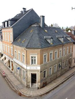 Sanierungsbedürftiges Wohn- und Geschäftshaus in Schlettau - Schlettau