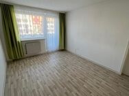 Top gepflegte 2RW zum Kauf l 50 m² l Balkon mit Wintergarten l Kapitalanleger / Eigennutzer - Weißenfels