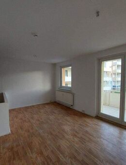 Große Wohnung / Balkon / Aufzug - Chemnitz