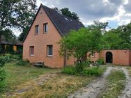 Burgdorf-Ehlershausen - Gemütliches Einfamilienhaus mit Potential auf großem Grundstück - Burgdorf (Landkreis Region Hannover)