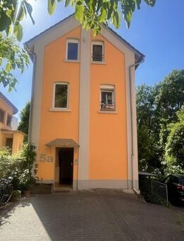 Attraktive Kapitalanlage in bester Lage! Vermietete 4 Zimmer-Wohnung im idyllischen Herzen von Gießen, Löberstraße 5a - Gießen