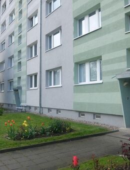 frisch sanierte 3 Raum Wohnung mit Balkon - Döbeln