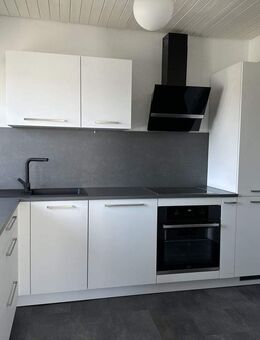 Moderne 3-Zimmer-Wohnung mit Balkon in Eppingen - Eppingen