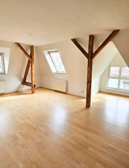 ** Schicke 2-Zimmer-Dachgeschosswohnung mit großer ECKBADEWANNE in Leipzig ** - Leipzig