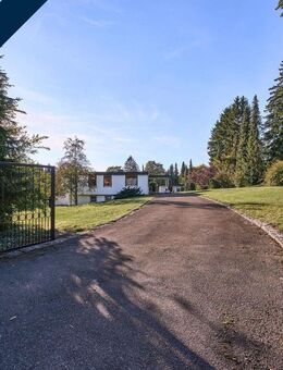 **Verkauft** Unternehmervilla auf parkähnlichem Grundstück mit guter Ausrichtung - Gammertingen