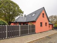 Einfamilienhaus mit Einliegerwohnung in Bremen-Grohn - Hier gibt es nicht mehr viel zu tun - Bremen