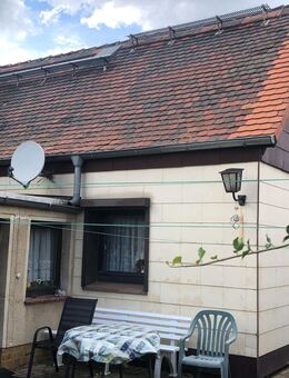 Siedlung, attraktives Grundstück mit kleiner Doppelhaushälfte - Markranstädt