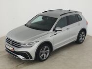 VW Tiguan, 2.0 TDI R-Line Anschlussgarantie IQLight, Jahr 2022 - Wackersdorf