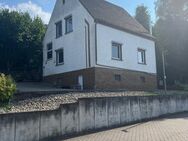 Renoviertes und freistehendes Einfamilienhaus in ruhiger und angenehmer Lage in Contwig - Contwig