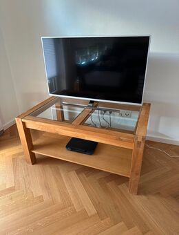 Wohnzimmertisch ohne TV Gerät - Mitterteich