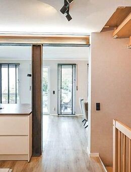 Exklusive Doppelhaushälfte mit 2 Terrassen, Balkon, Pool, Sauna, Whirlpool und Garten - Bendorf (Rheinland-Pfalz)