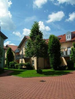 Helle 2-Zimmer-Wohnung mit Terrasse und Außengarage - Frontenhausen