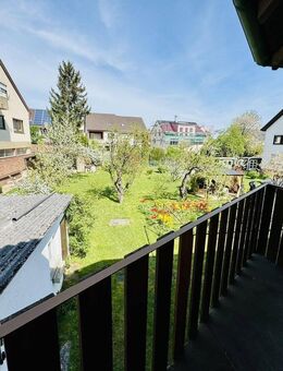 Gartenidylle pur - charmante Doppelhaushälfte mit viel Platz im Grünen - Leonberg (Baden-Württemberg)