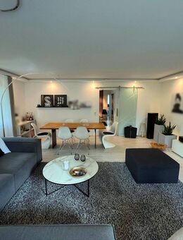 Zentral wohnen in Rottenburg: Moderne 4-Zimmer-Wohnung mit Balkon und Tiefgarage - Rottenburg (Neckar)