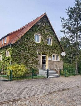 Einfamilienhaus / ehemaliges Praxisgebäude in ruhiger Lage - Viereck