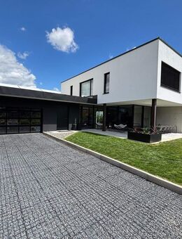 Villenanwesen mit Designerhalle - Obermeitingen