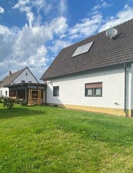 Charmantes Einfamilienhaus in Bonbuck mit Garage & überdachtem Freisitz - Bodenkirchen