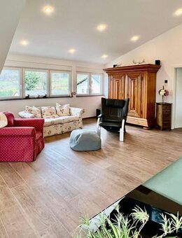Kernsaniertes Wohnhaus in herrlicher Lage - Riol