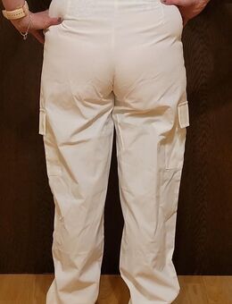 Modische leichte Weiße Damen Sommer Hose - Uchte