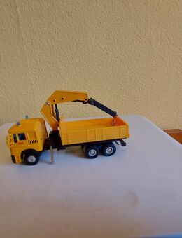 LKW mit Ladekran,gelb, Metall/ Kunststoff, MX1 - Leipzig Ost
