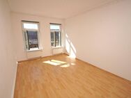 Geräumige 2-Zimmerwohnung mit Balkon im beliebten Reudnitz - Leipzig