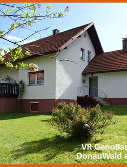 Zum Glück für die Familie - Einfamilienhaus mit großzügigen Garten und Obstbäumen in Klingenbrunn bei Spiegelau - Spiegelau