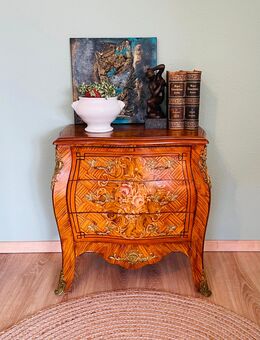 Kommode, antik, Stil, Rokoko Stil, Intarsien Muster, Bronzemontagen, Augenweide, zeitlos - Gundelsheim Zentrum