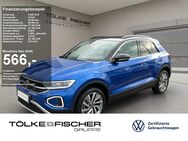 VW T-Roc, 1.5 TSI Move DynLicht, Jahr 2023 - Krefeld