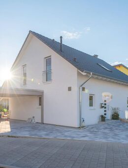 Bauplatz 430 m² mit Doppelhaushälfte 115 m² Wfl. in Pulsnitz für nur 1.550 € pro Monat (**) - Pulsnitz